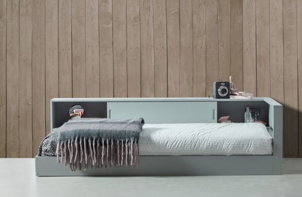 Snazzy aardolie Disco Woood hoekbed 90x200 grenen beton grijs - Kinderbeddenstore